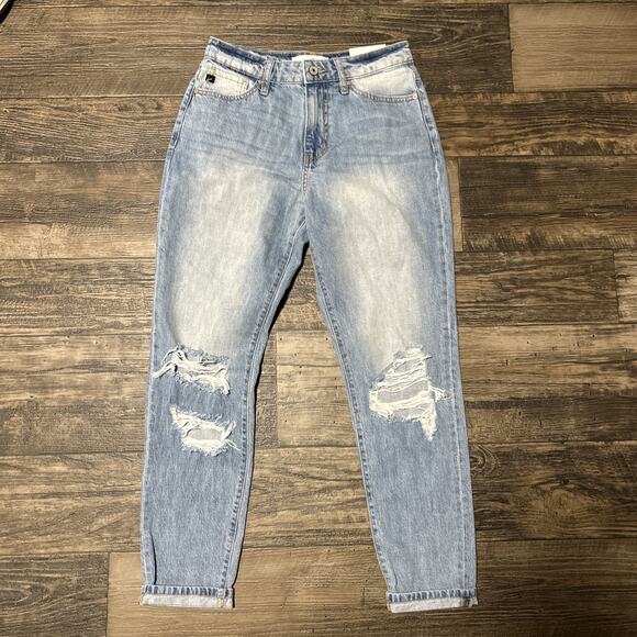 Kancan Relaxed Fit Jeans 1 / 24 Cotton Light Wash Distressed Denim NEW Barrel - Picture 1 of 8